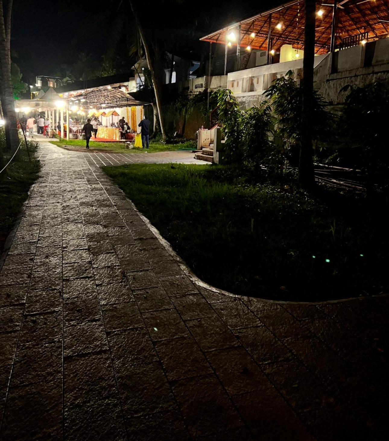 مبيت وإفطار كولاّم Jaladarshini Lakeside Gardens المظهر الخارجي الصورة